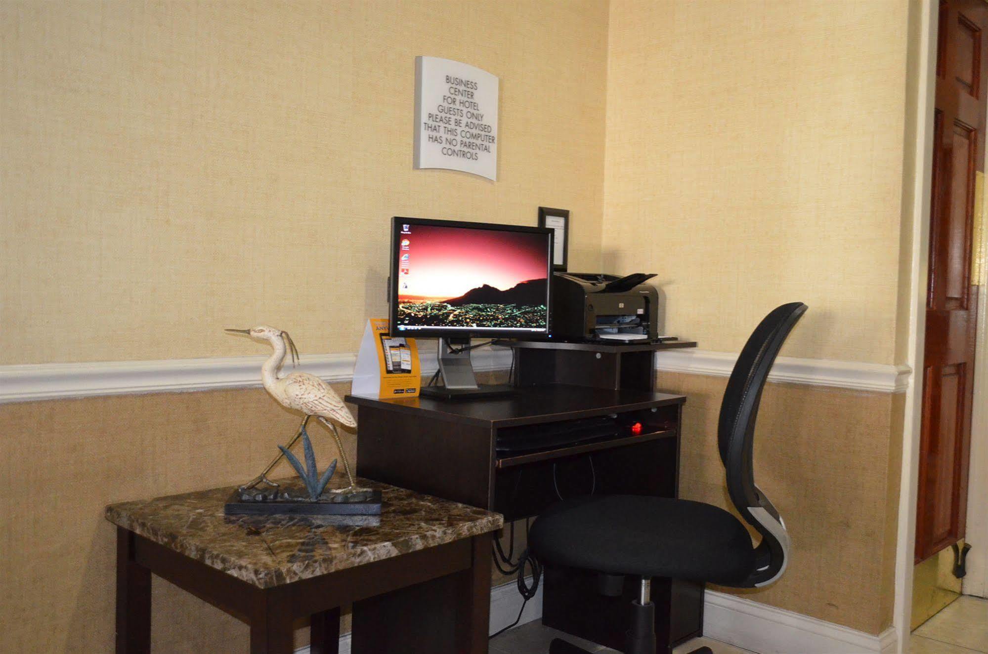 Quality Inn And Suites Palatka Riverfront Bagian luar foto